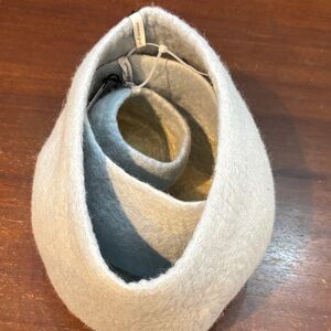 NWT Aveva Gray Set of 3 Felted Flower Pots